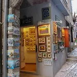 Charming Apartment In Heart Of Rovinj